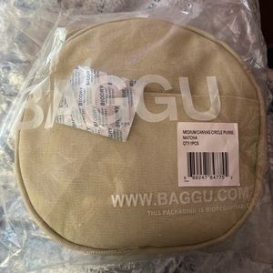 Baggu medium circle purse in matcha